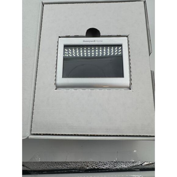 Honeywell RTH9585WF1004 Gray Wi-Fi Smart Color Thermostat Nob - Picture 4 of 7